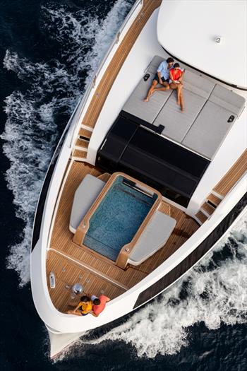 Sirena 88 © Jeff Brown Sirena 88 © Jeff Brown