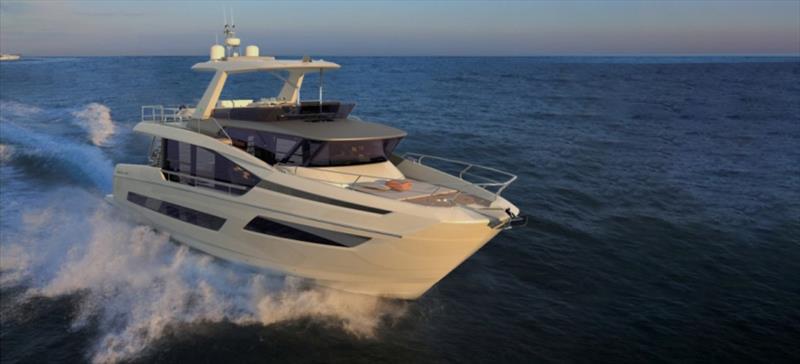 Sailing-Stream.fr ⚓ Nouveau Prestige X70 lance à Dusseldorf ⚓ Bateaux à moteur