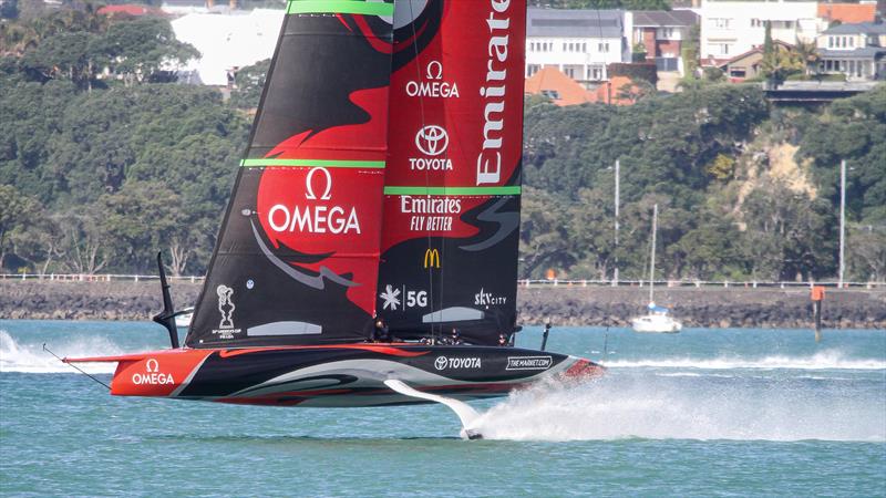 America's Cup Rialto: Sept 30 - Te Aihe trains off East ...