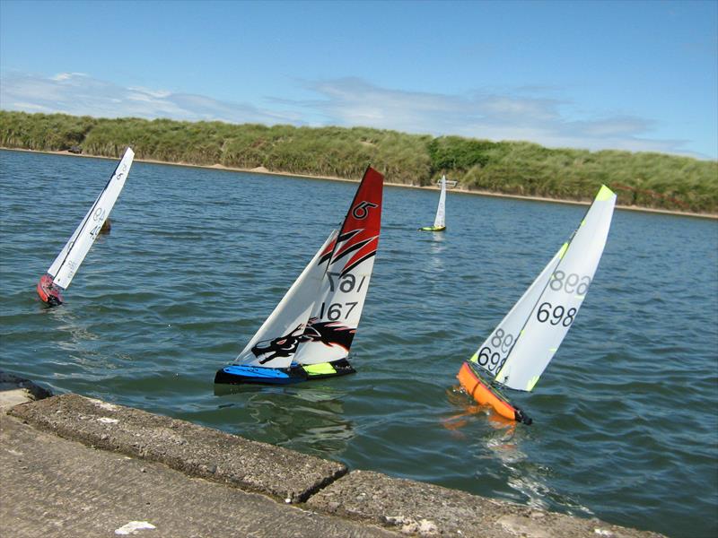dragon force model yacht