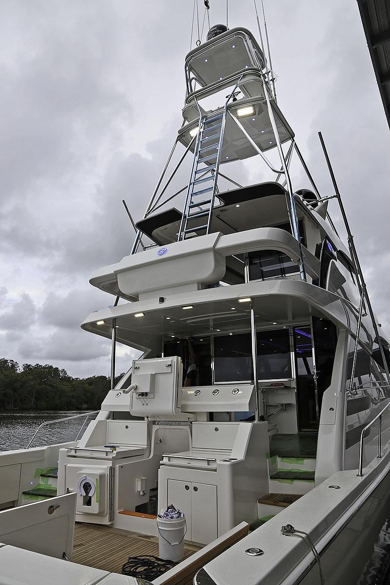 First Riviera Sport Motor Yacht 72 with Tuna Tower