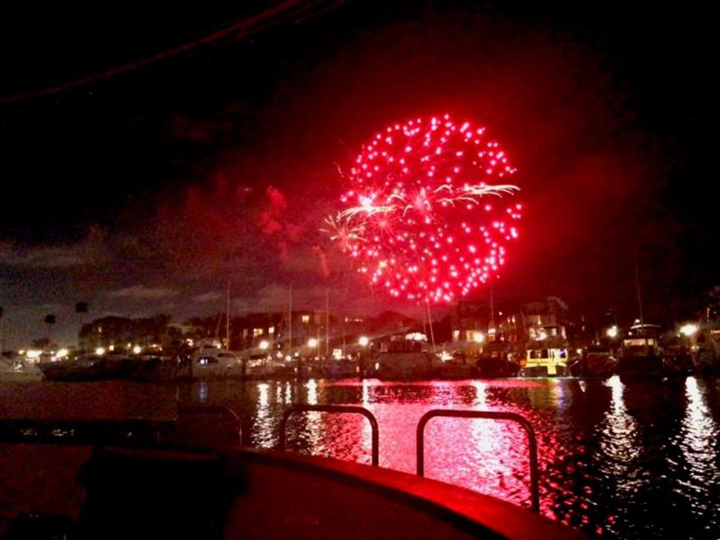 July 4th fireworks at Marina del Rey - photo © Pendana Blog, www.pendanablog.com