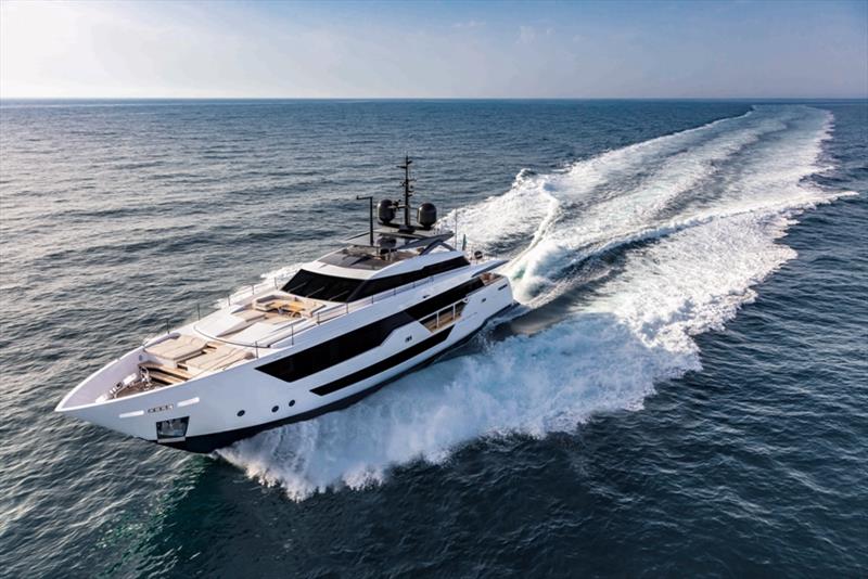 Custom Line 106' - photo © Ferretti Group